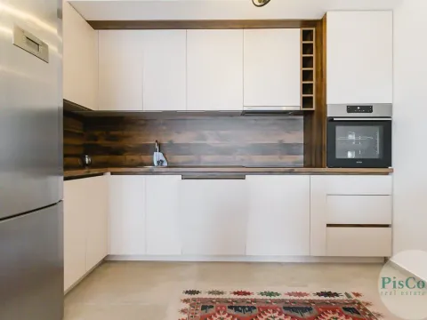 Izdavanje, dvosoban stan, 70m², Master Kvart, Podgorica - image 7