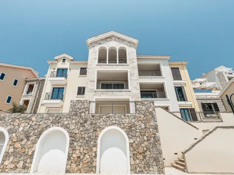 Prodaja, jednosoban stan, 77m², Luštica Bay, Tivat - image 14