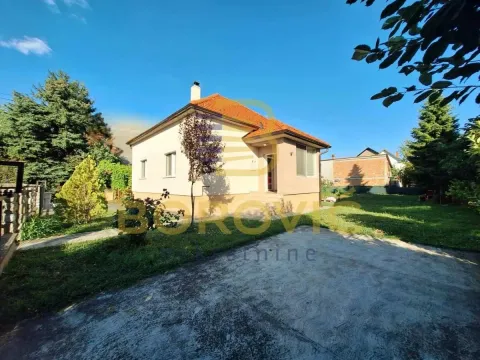 Kuća in Stari Banovci
