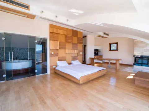 Rent, house, 300m², Dub, Kotor - image 4