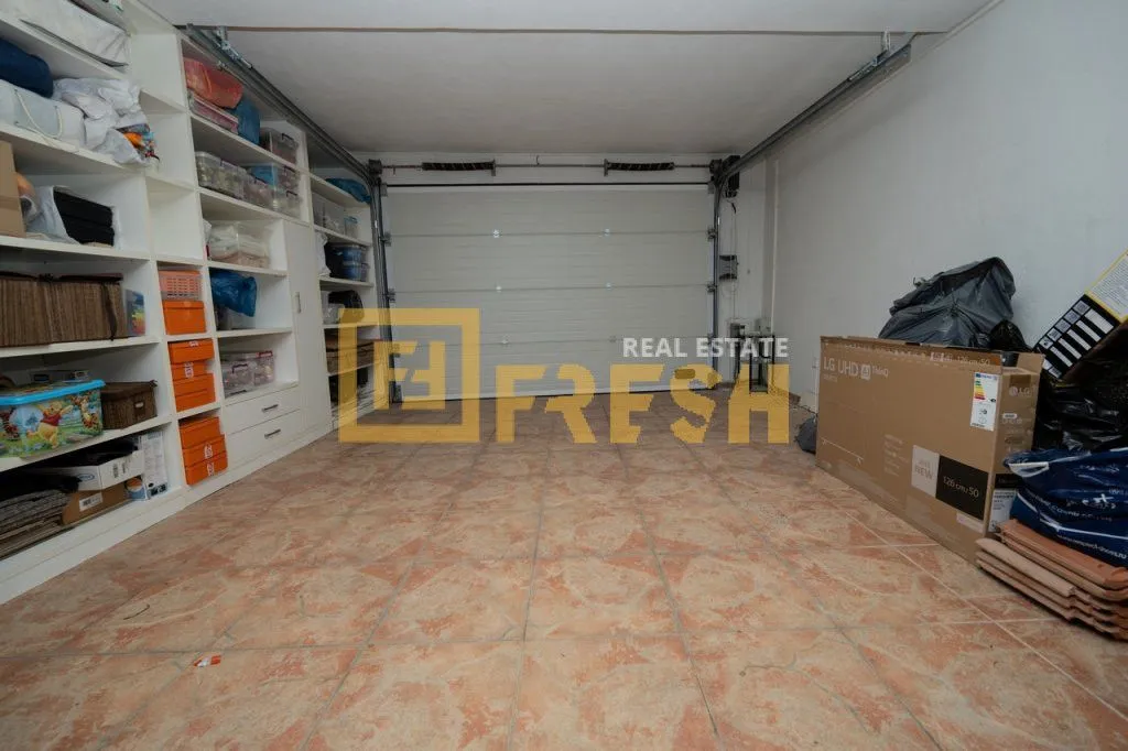 Prodaja, kuća, 300m², Tivat, Crna Gora