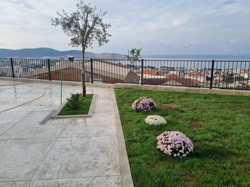 Sale, house, 486m², Šušanj, Bar