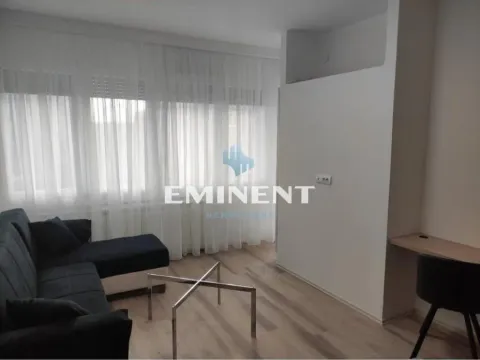 Izdavanje, stan, 30m², Slavija, Vračar Sve Podlokacije - image 2