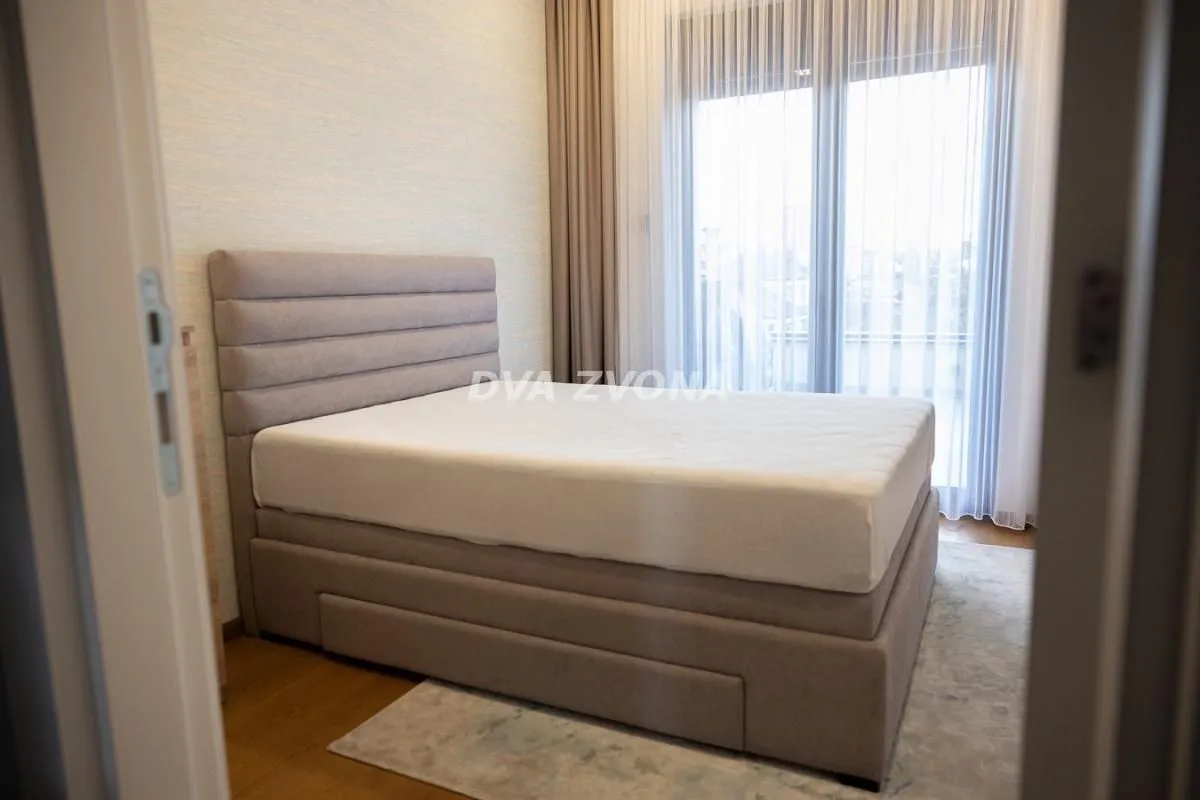 Prodaja, stan, 309m², Bulevar Evrope, Novi Sad Sve Podlokacije