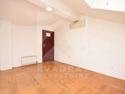 Rent, office space, 131m², Centar, Podgorica - image 10