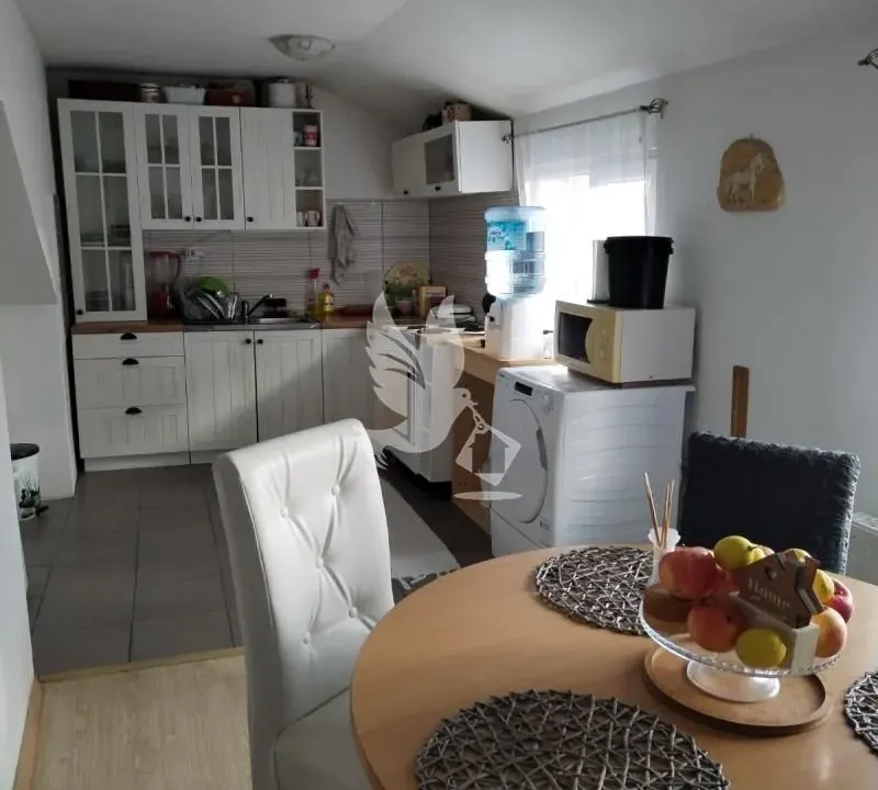 Sale, house, 84m², Centar Sve Podlokacije, Beograd