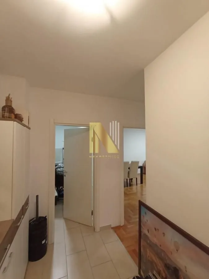 Izdavanje, dvosoban stan, 60m², Banatić, Novi Sad Sve Podlokacije