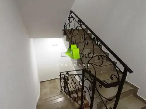 Izdavanje, poslovni prostor, 305m², Medijana, Niš - image 14