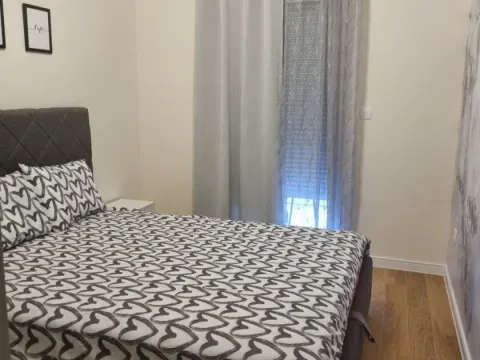 Izdavanje, jednosoban stan, 50m², Central Point, Podgorica - image 6