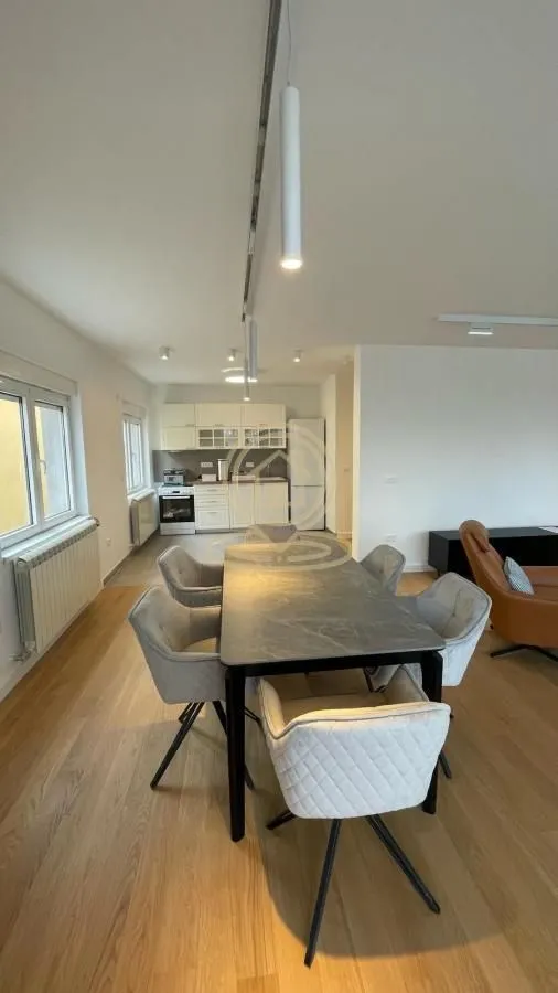 Rent, four bedroom apartment, 151m², Voždovac Sve Podlokacije, Beograd