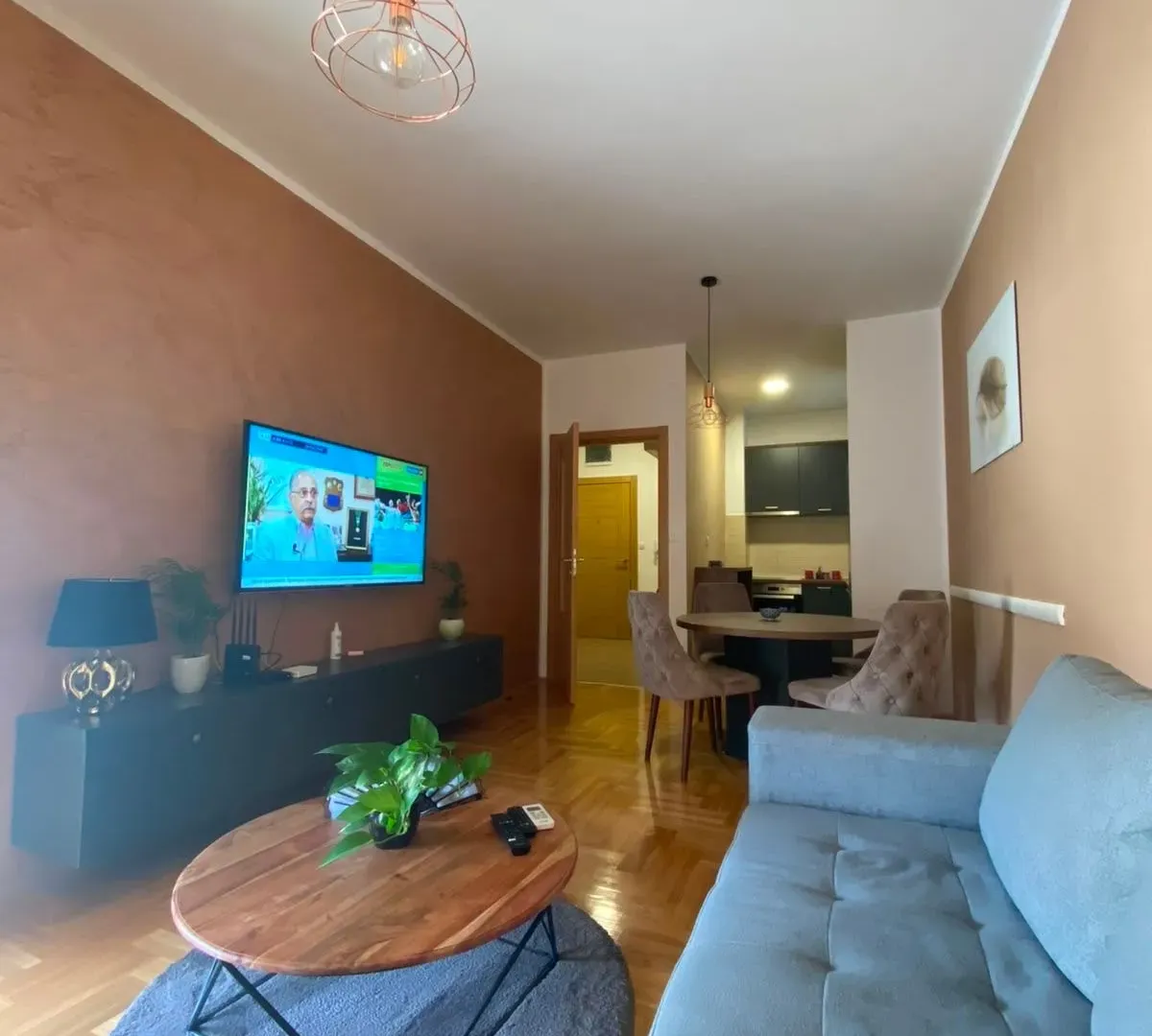 Izdavanje, jednosoban stan, 50m², Kava, Tivat