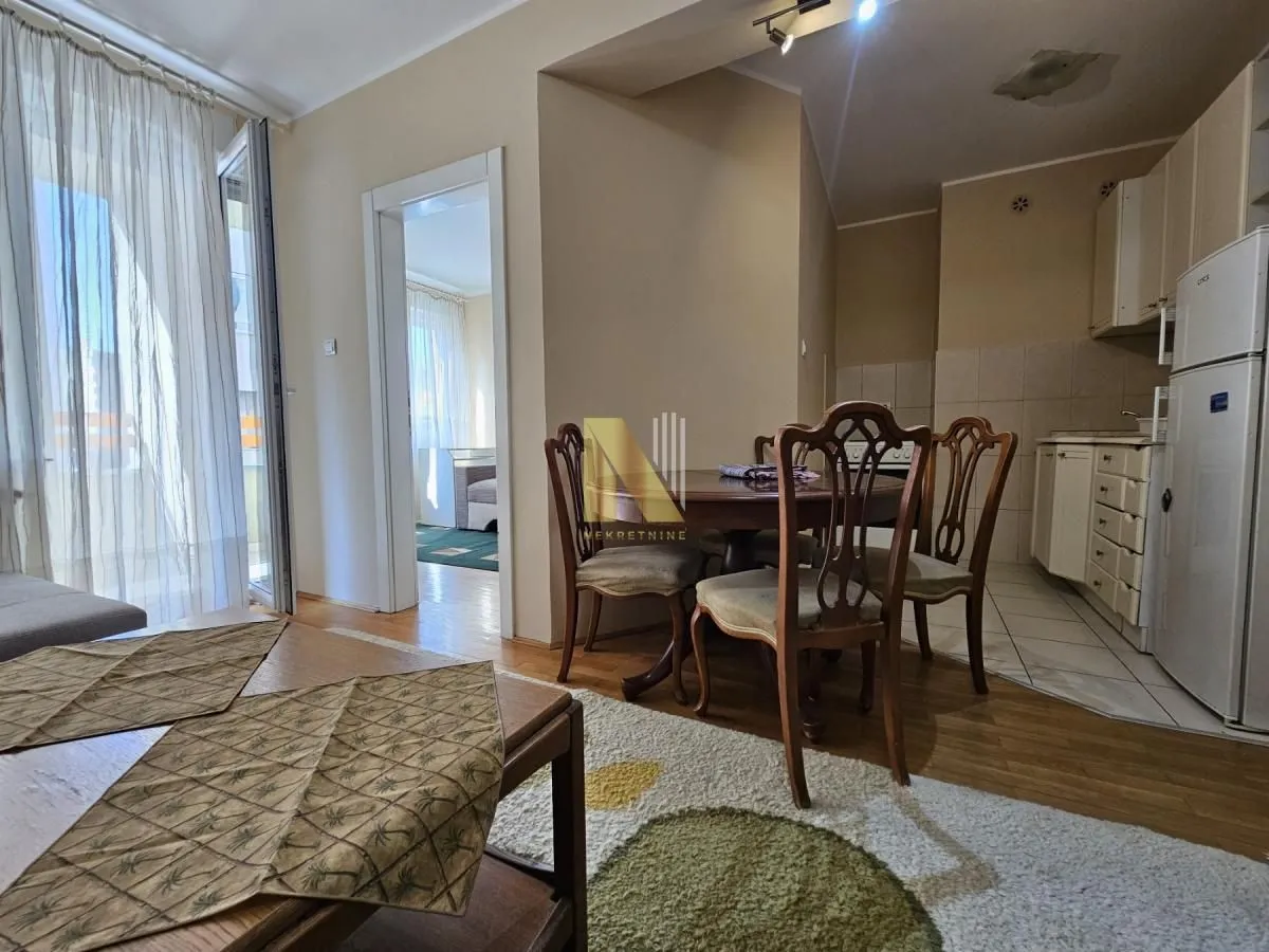 Izdavanje, jednosoban stan, 42m², Rotkvarija, Novi Sad Sve Podlokacije