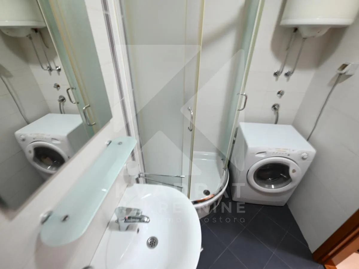 Prodaja, jednosoban stan, 44m², Stari Aerodrom, Podgorica