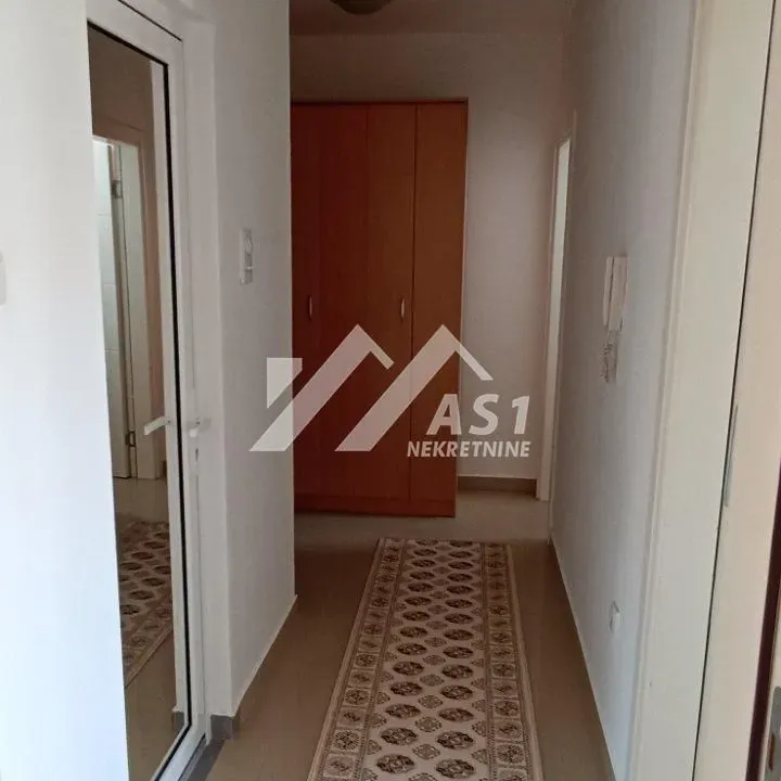 Izdavanje, dvosoban stan, 45m², Sajam, Novi Sad Sve Podlokacije