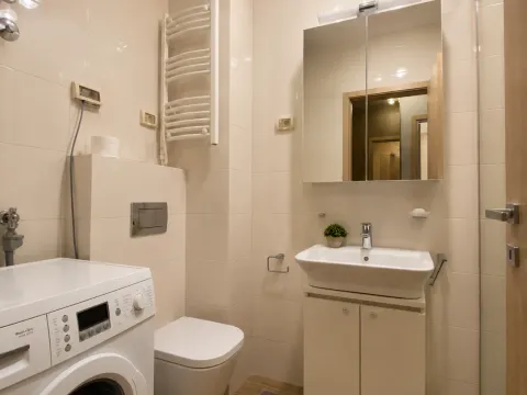 Izdavanje, jednosoban stan, 47m², City Kvart, Podgorica - image 7