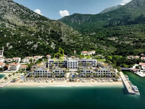 Prodaja, trosoban stan, 131m², Risan, Kotor - image 2