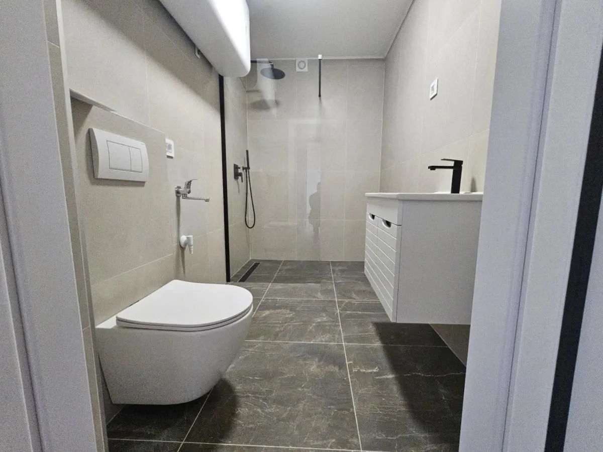 Prodaja, trosoban stan, 64m², Bulevar Oslobodjenja, Novi Sad Sve Podlokacije