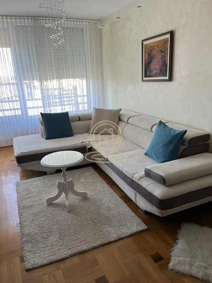 Izdavanje, četvorosoban stan, 102m², Telep, Novi Sad Sve Podlokacije