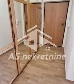 Izdavanje, četvorosoban stan, 115m², Savski Venac, Beograd - image 44