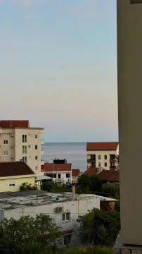 Sale, one bedroom apartment, 43m², Bečići, Budva - image 9
