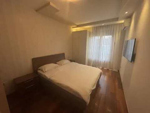 Prodaja, dvosoban stan, 74m², Centar, Podgorica - image 9