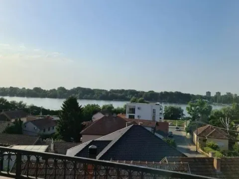 Prodaja, četvorosoban stan, 170m², Sremska Kamenica, Petrovaradin - image 11