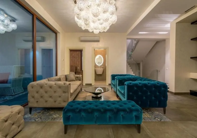 Sale, house, 831m², Bečići, Budva