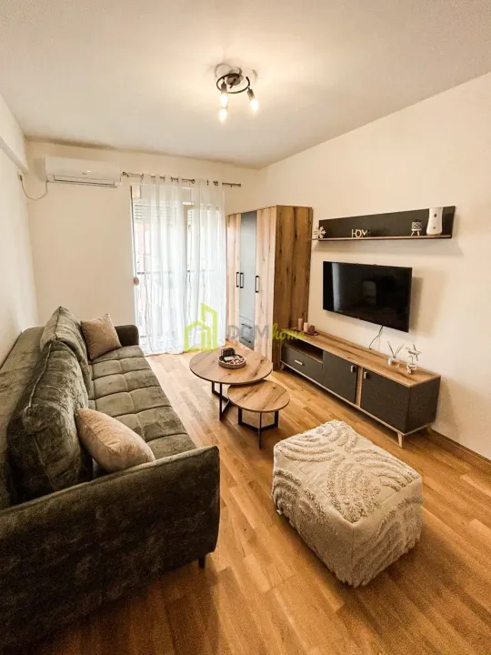 Sale, studio apartment, 24m², Stari Aerodrom, Podgorica