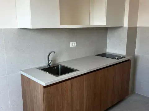 Prodaja, dvosoban stan, 71m², Central Point, Podgorica