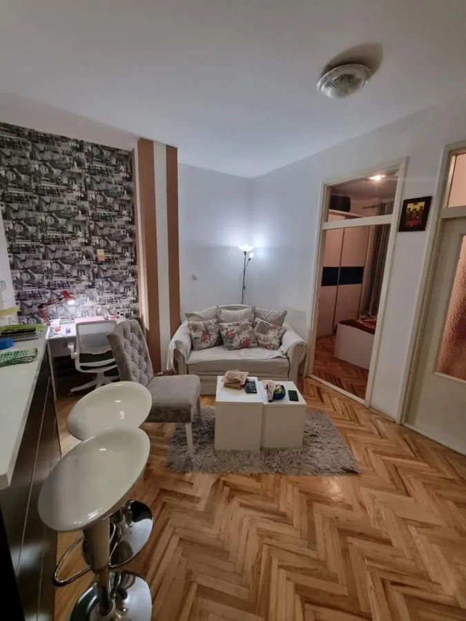 Prodaja, dvosoban stan, 37m², Centar, Novi Sad