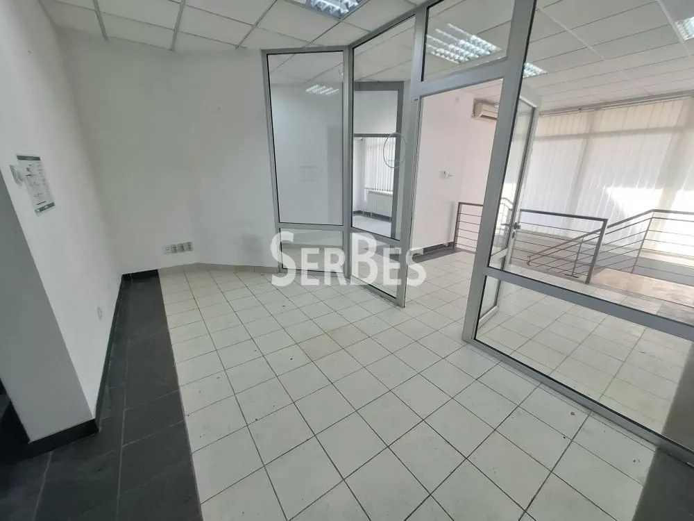 Rent, office space, 400m², Bulevar Oslobodjenja, Novi Sad Sve Podlokacije