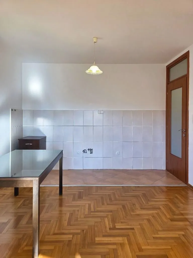 Prodaja, dvosoban stan, 60m², Seljanovo, Tivat