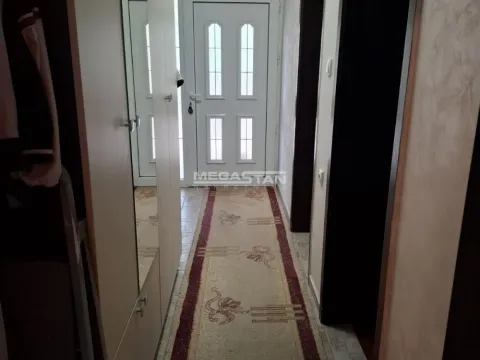 Prodaja, kuća, 185m², Surčin, Beograd - image 14