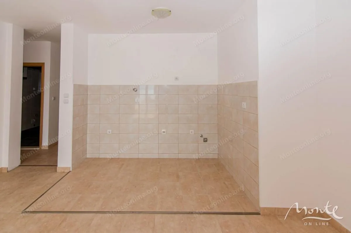 Prodaja, dvosoban stan, 72m², Igalo, Herceg Novi