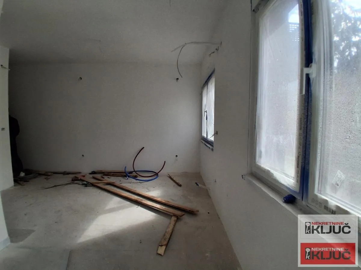 Prodaja, jednosoban stan, 38m², Podbara, Novi Sad Sve Podlokacije
