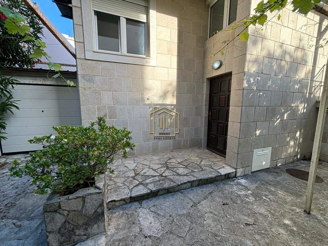 Sale, three bedroom apartment, 103m², Bečići, Budva