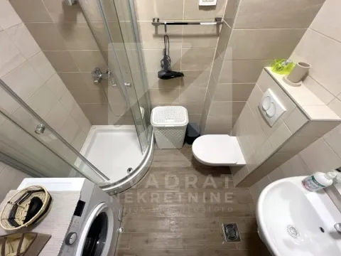 Rent, one bedroom apartment, 43m², City Kej, Podgorica - image 7