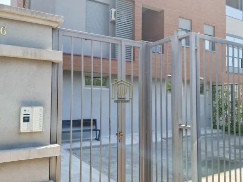 Rent, apartment, 30m², Stara Varoš, Podgorica - image 17