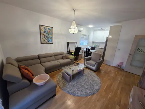 Rent, two bedroom apartment, 72m², Blok 9, Podgorica - image 2