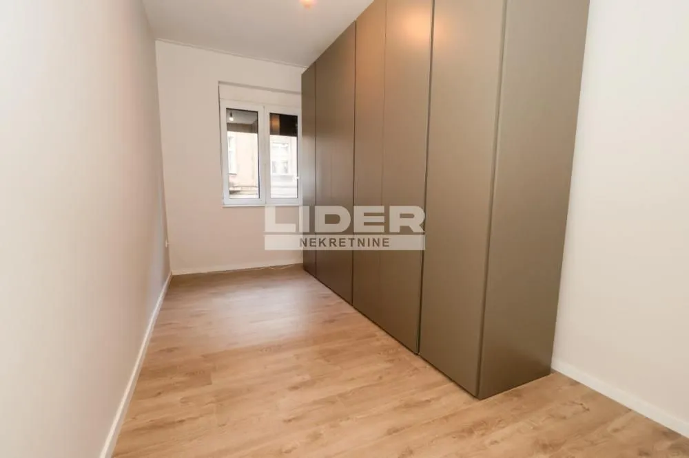 Sale, three bedroom apartment, 116m², Stari Grad, Beograd