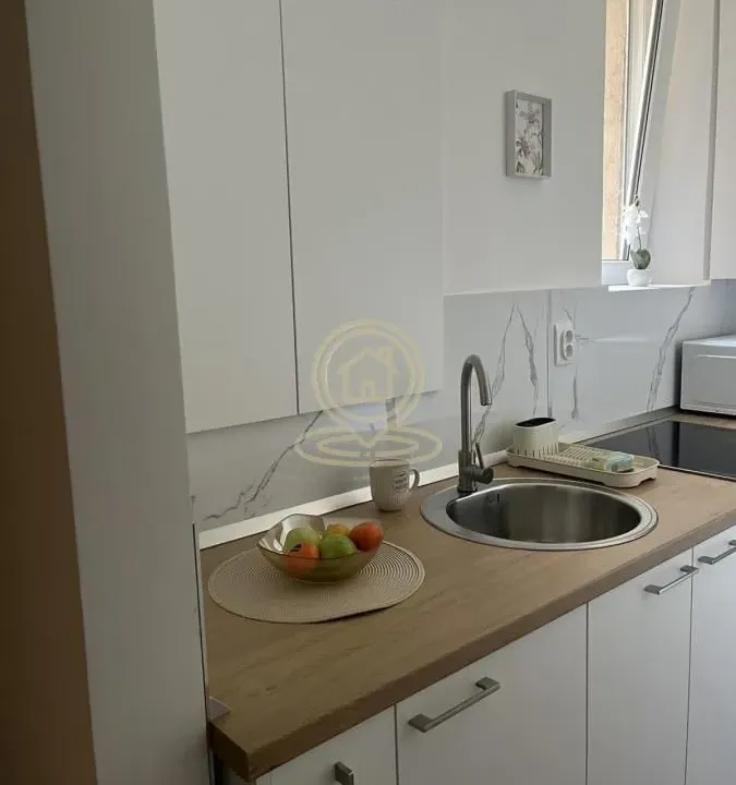 Izdavanje, dvosoban stan, 41m², Stari Grad, Beograd