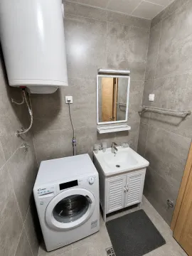 Izdavanje, dvosoban stan, 66m², Pobrežje, Podgorica - image 11