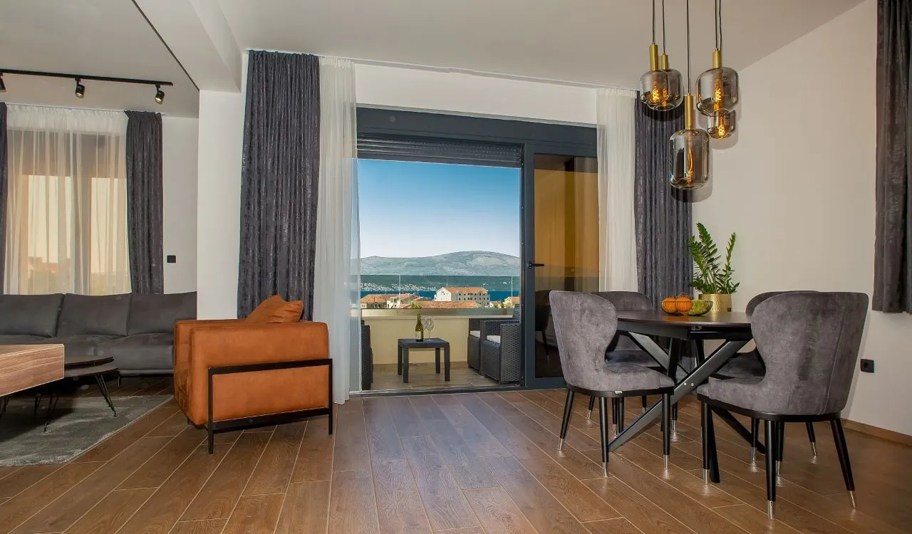 Prodaja, dvosoban stan, 87m², Mažina, Tivat