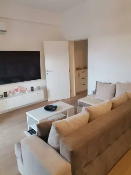 Rent, three bedroom apartment, 90m², Bečići, Budva - image 11