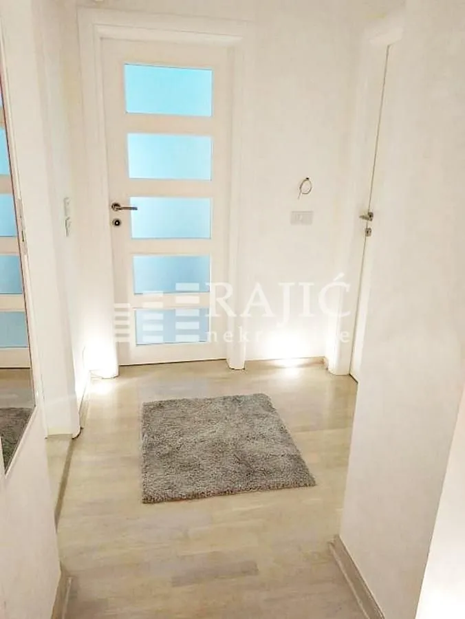 Rent, two bedroom apartment, 63m², Savski Venac, Beograd