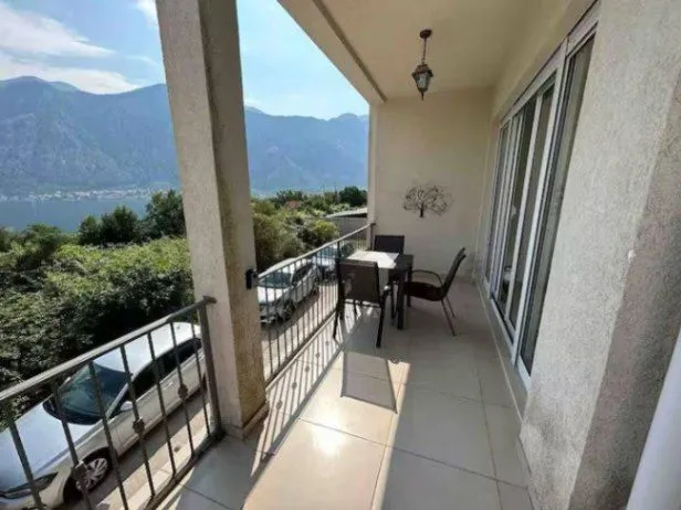 Prodaja, jednosoban stan, 41m², Prčanj, Kotor