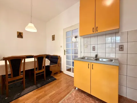 Izdavanje, dvosoban stan, 70m², Vračar Hram, Vračar Sve Podlokacije - image 8