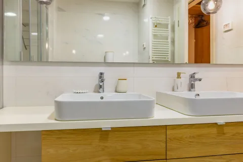 Rent, two bedroom apartment, 100m², Central Point, Podgorica - image 8