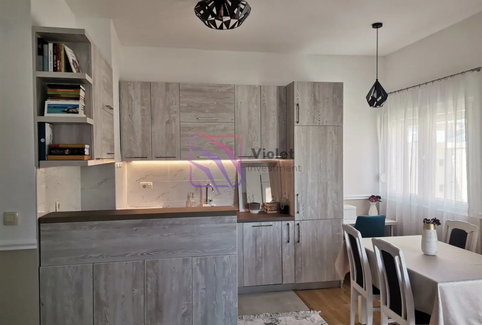 Izdavanje, jednosoban stan, 50m², Blok 9, Podgorica