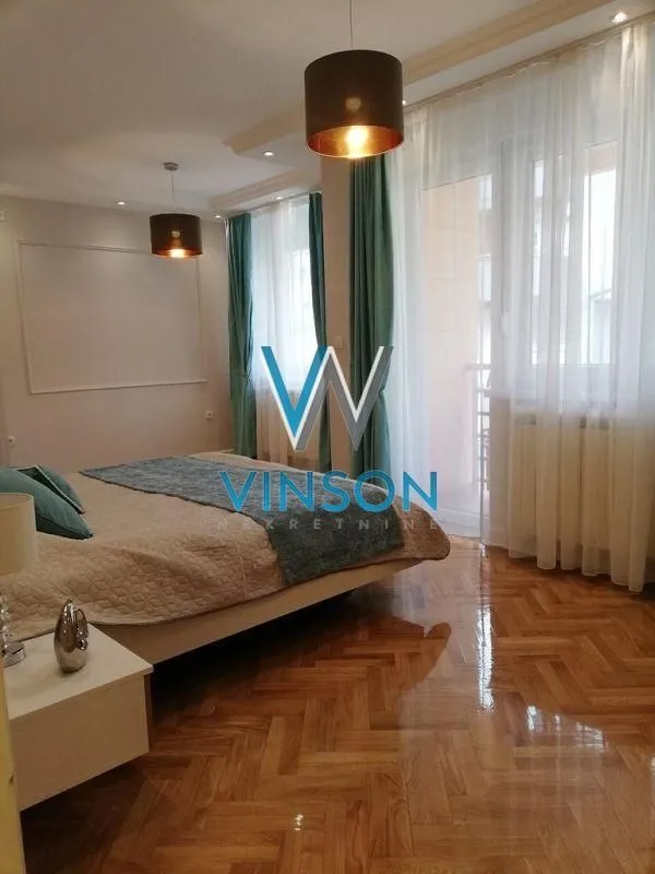 Izdavanje, trosoban stan, 130m², Grbavica, Novi Sad Sve Podlokacije